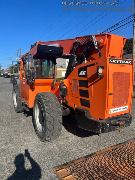2021 JLG 1001095418S