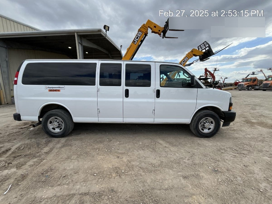2023 CHEVROLET Express Van - Rental