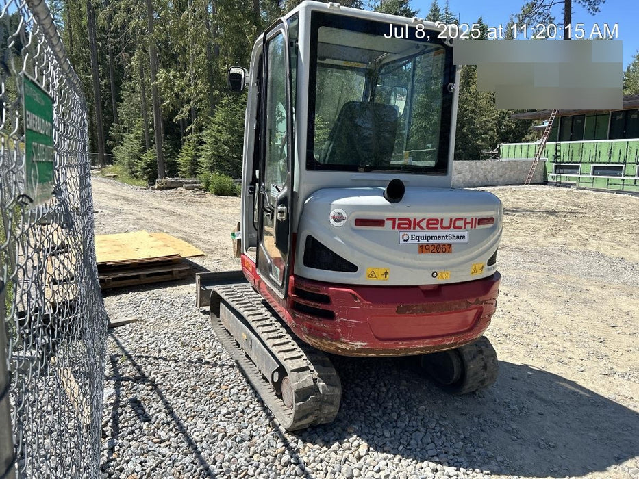 2021 TAKEUCHI TB235-2CR