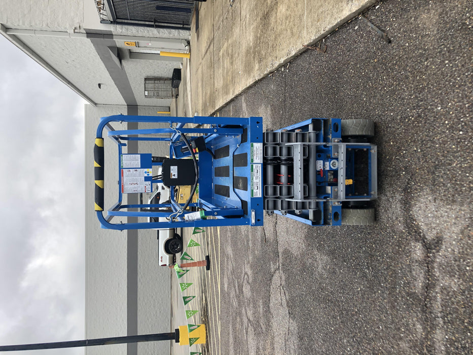 2019 Genie GS-1930 Fixed Rails with Chain Entry