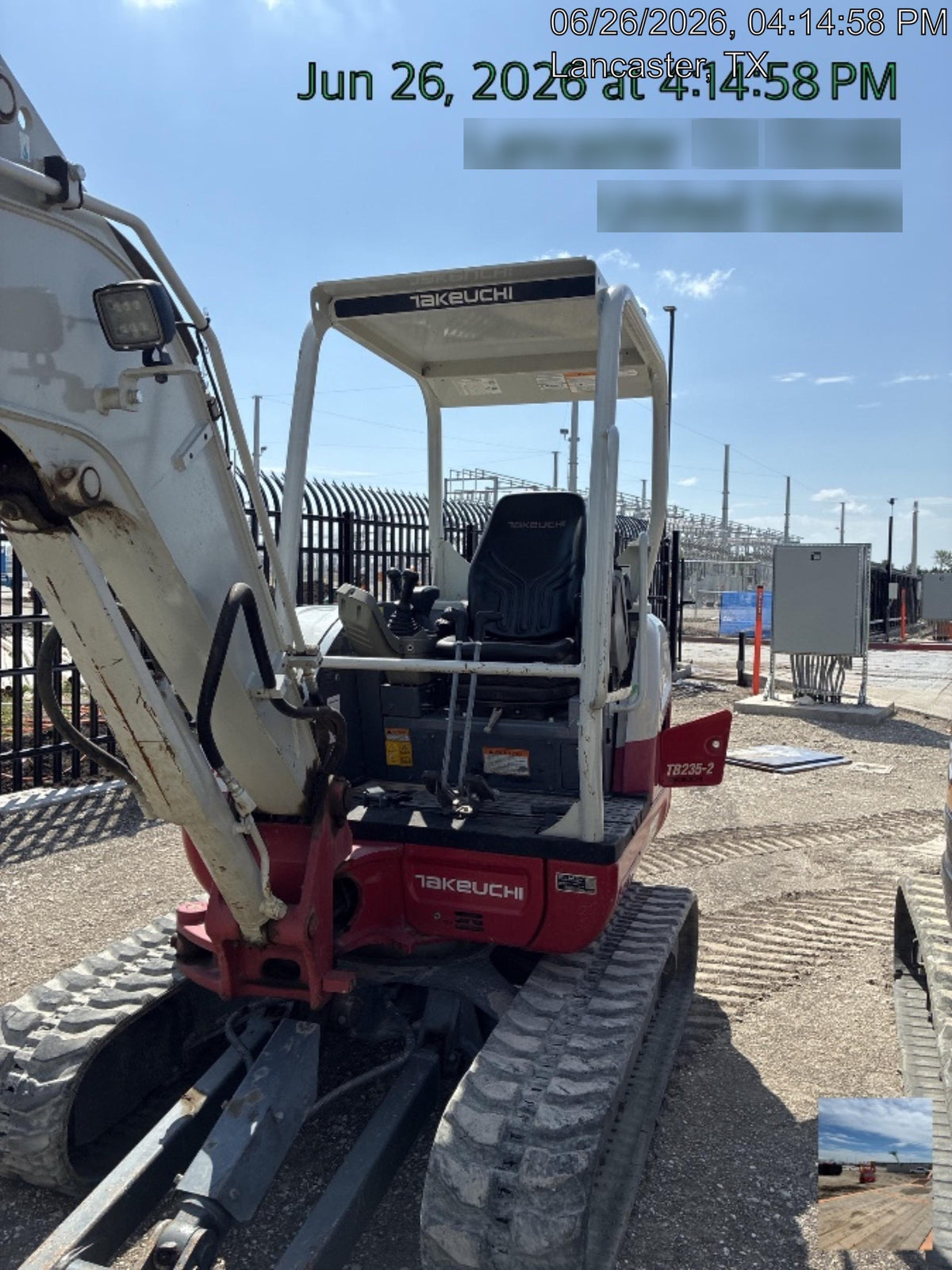 2022 TAKEUCHI TB235-2R