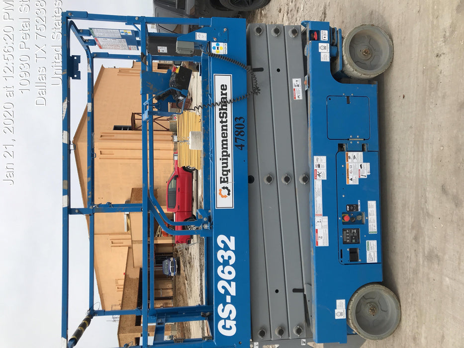 2019 Genie GS-2632 Folding rails with half height swing gate