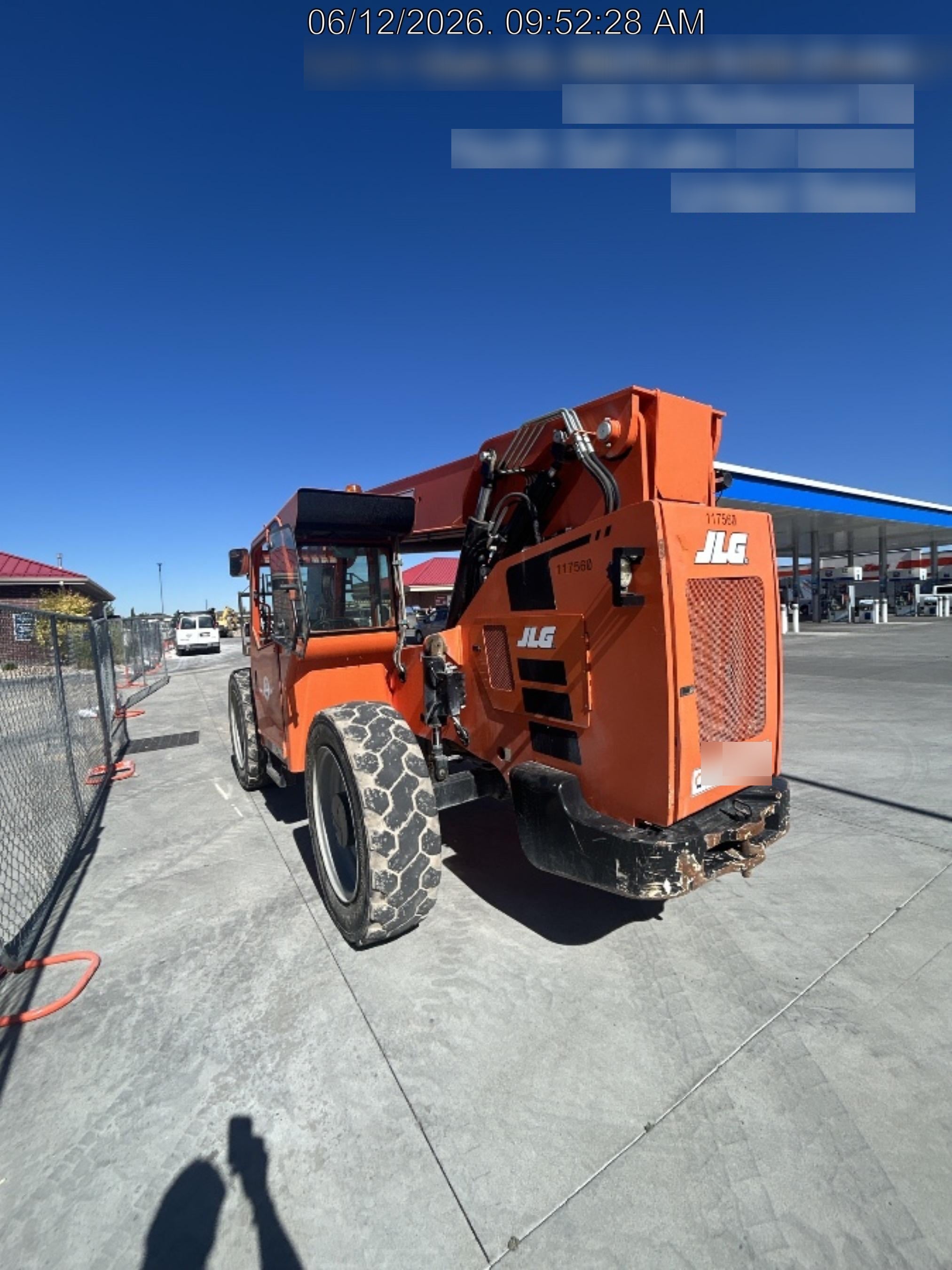 2020 SKYTRAK 8042