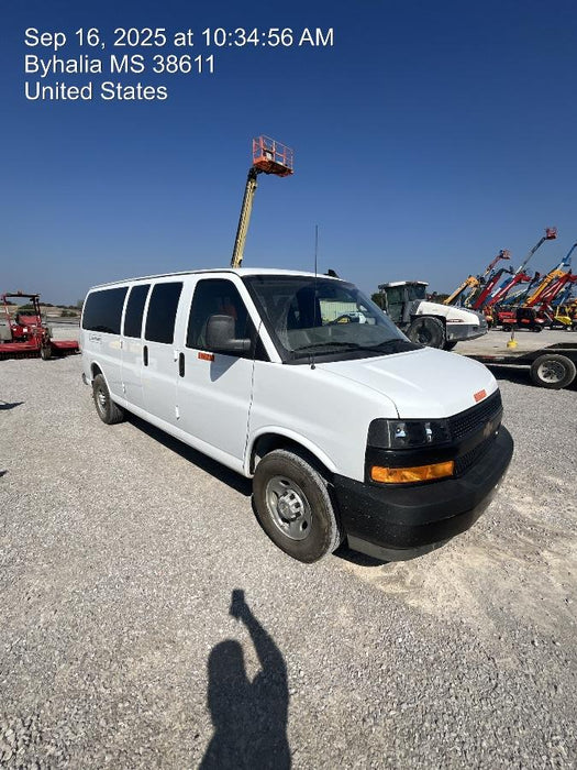 2025 CHEVROLET Express Van - Rental
