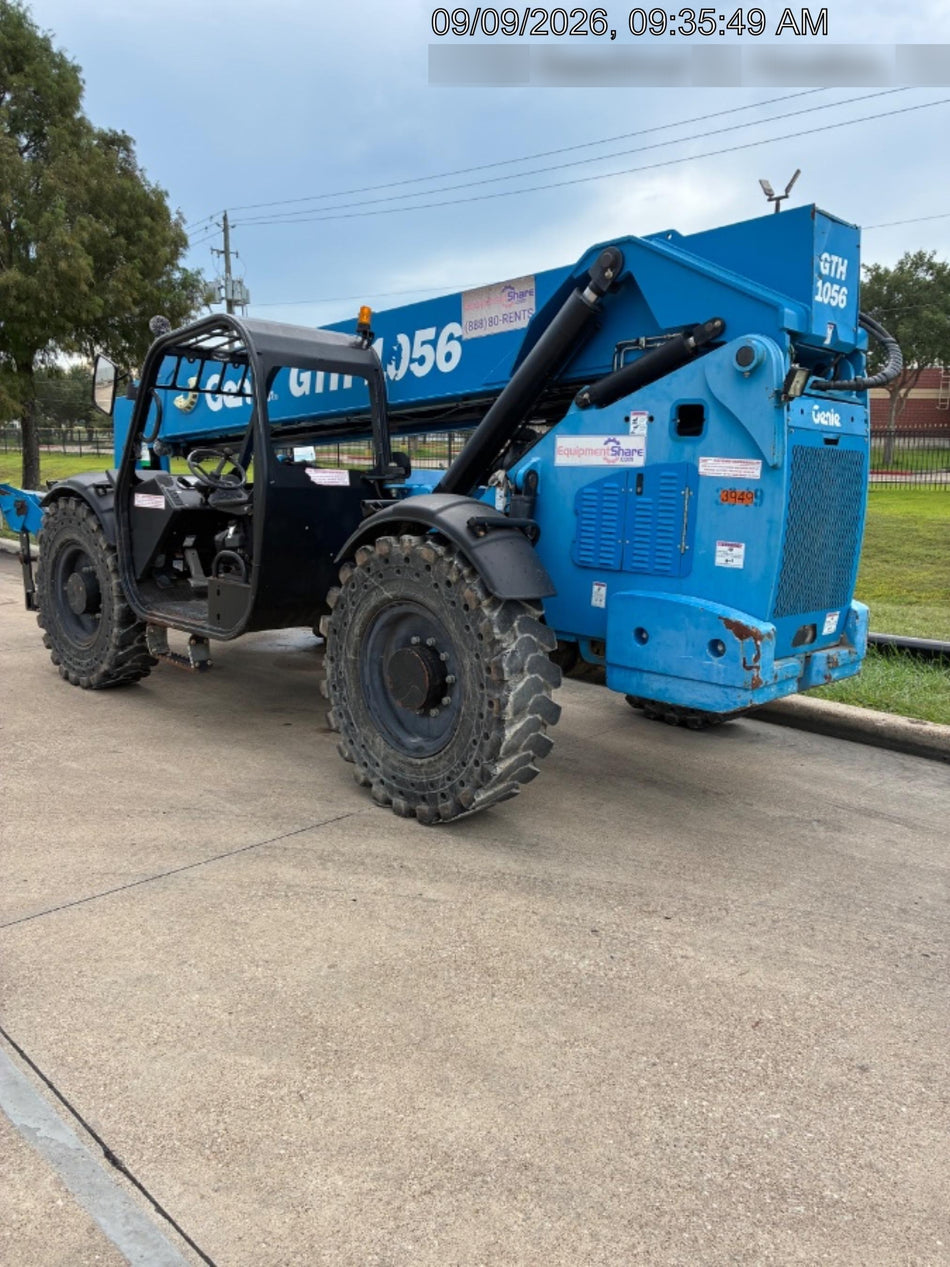 2017 GENIE GTH-1056