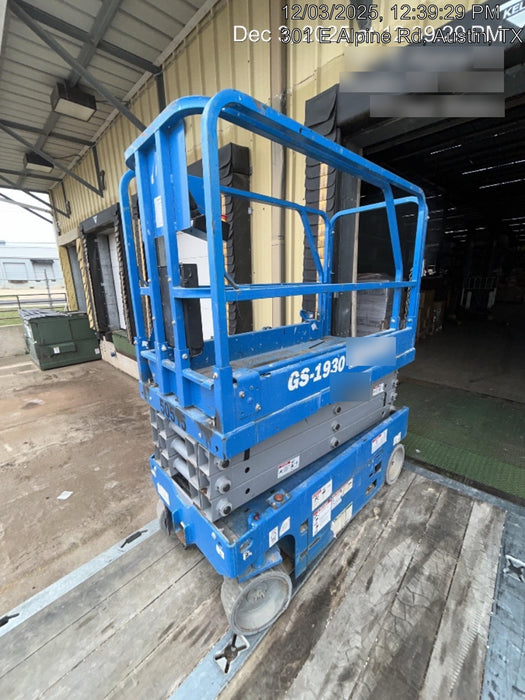 2019 Genie GS-1930 Fixed Rails with Chain Entry
