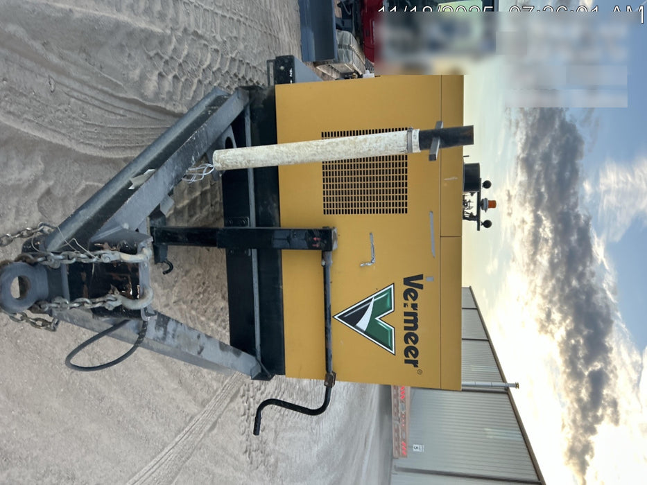 2022 VAC-TRON LP573XDT