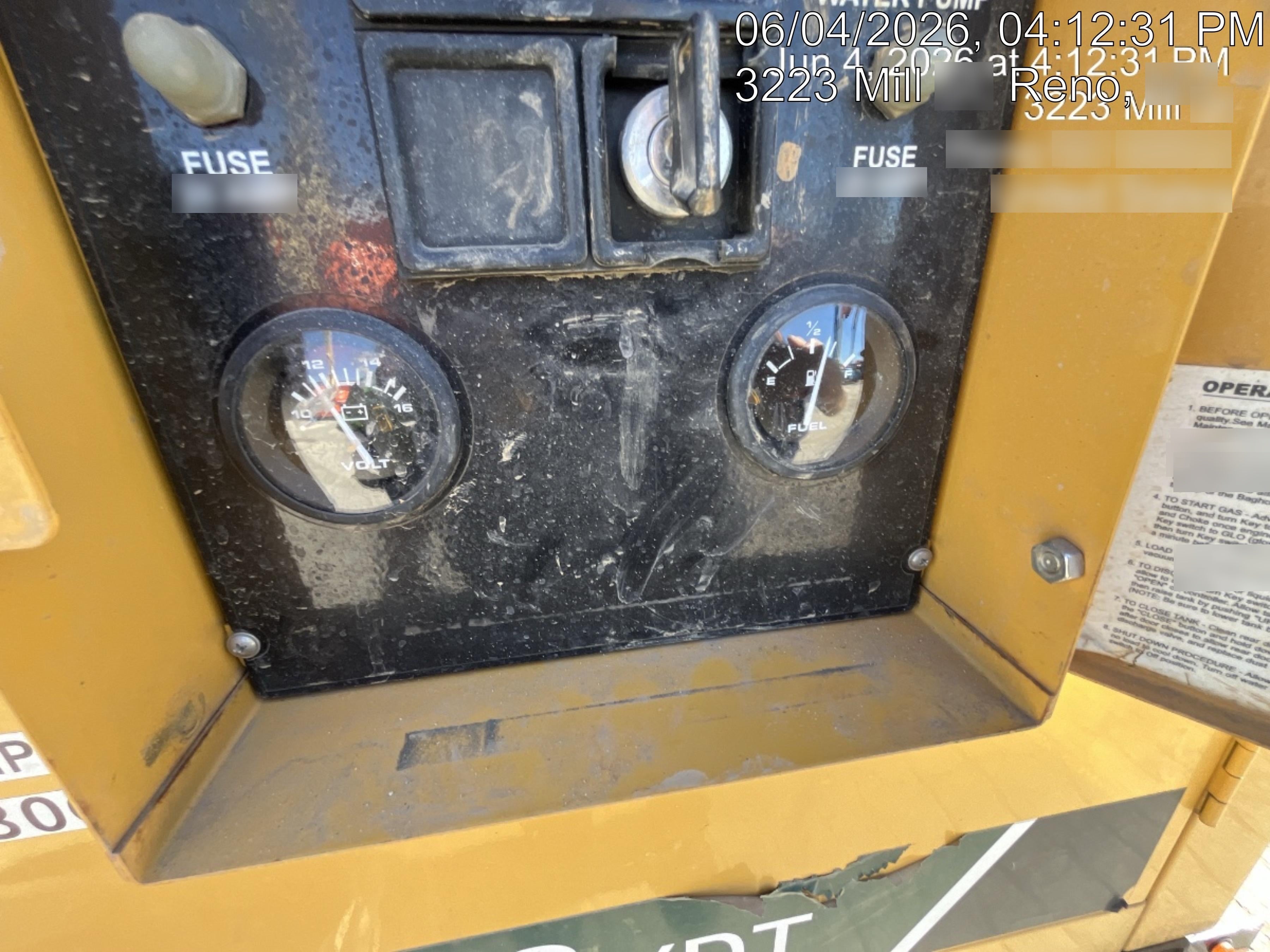 2022 VAC-TRON LP573XDT