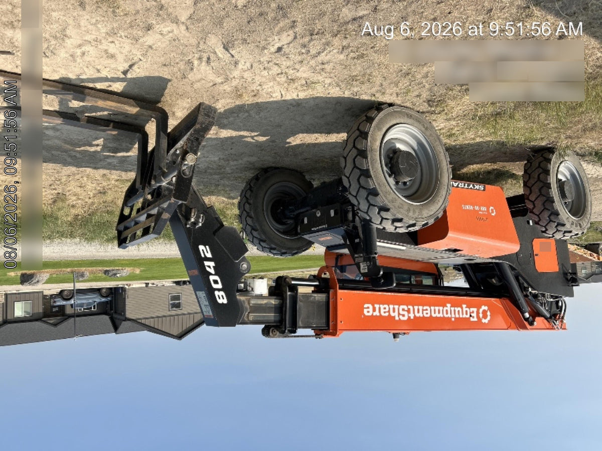 2023 SKYTRAK 8042