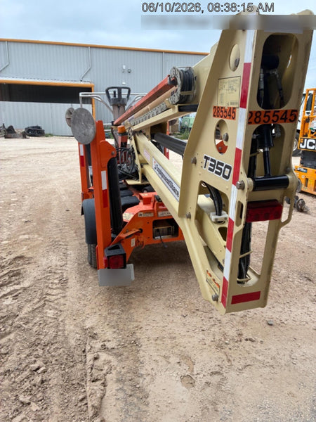 2022 JLG T350
