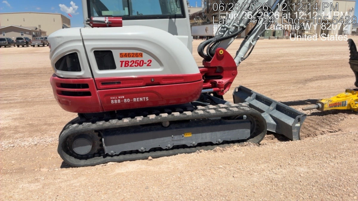 2025 TAKEUCHI TB250-2CR