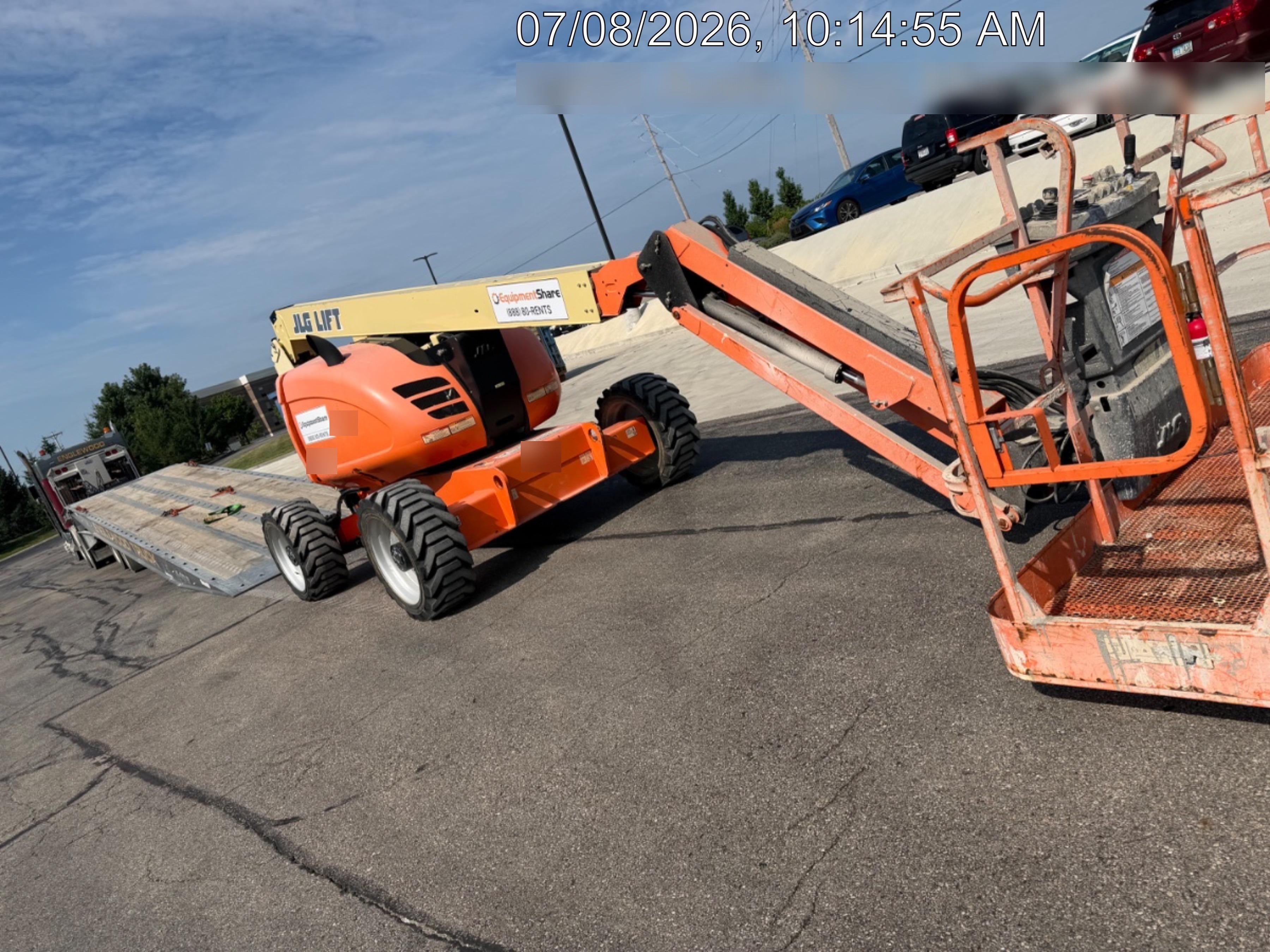 2019 JLG 600AJ