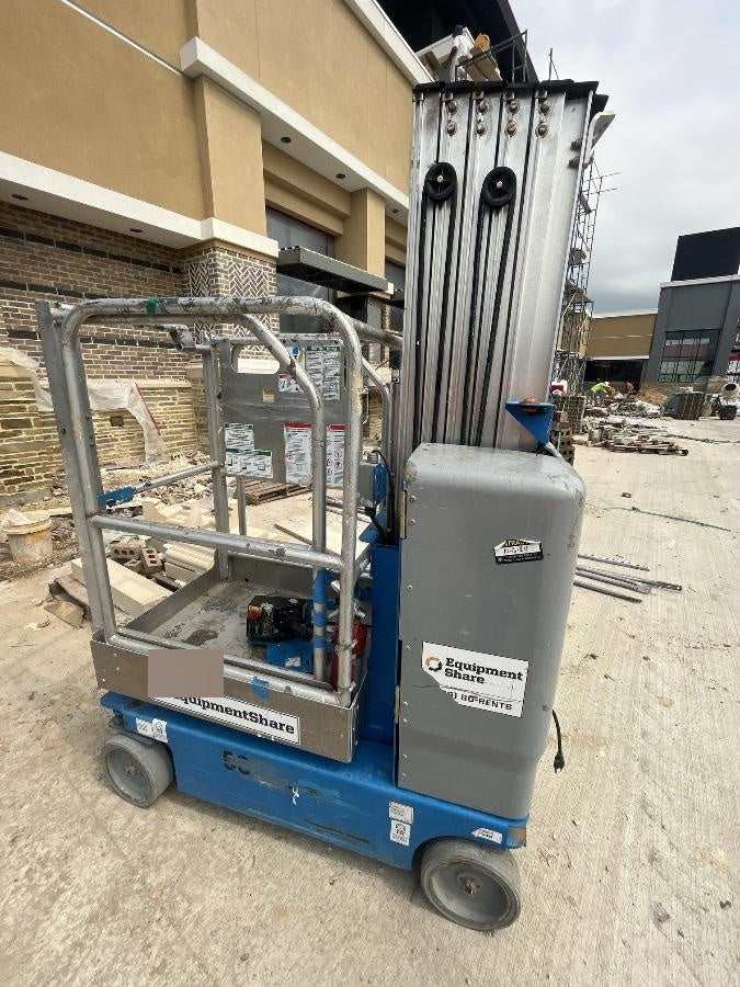 2019 GENIE GR-20