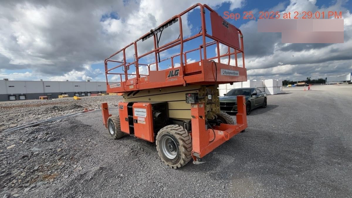 2019 JLG 430LRT