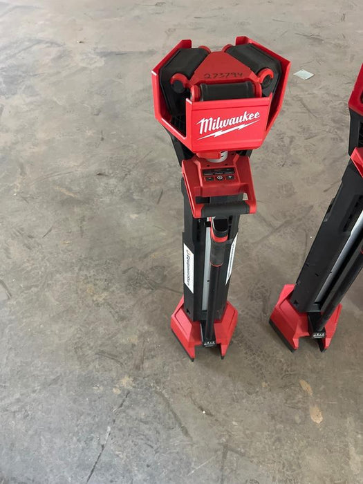 2022 MILWAUKEE 2136-20