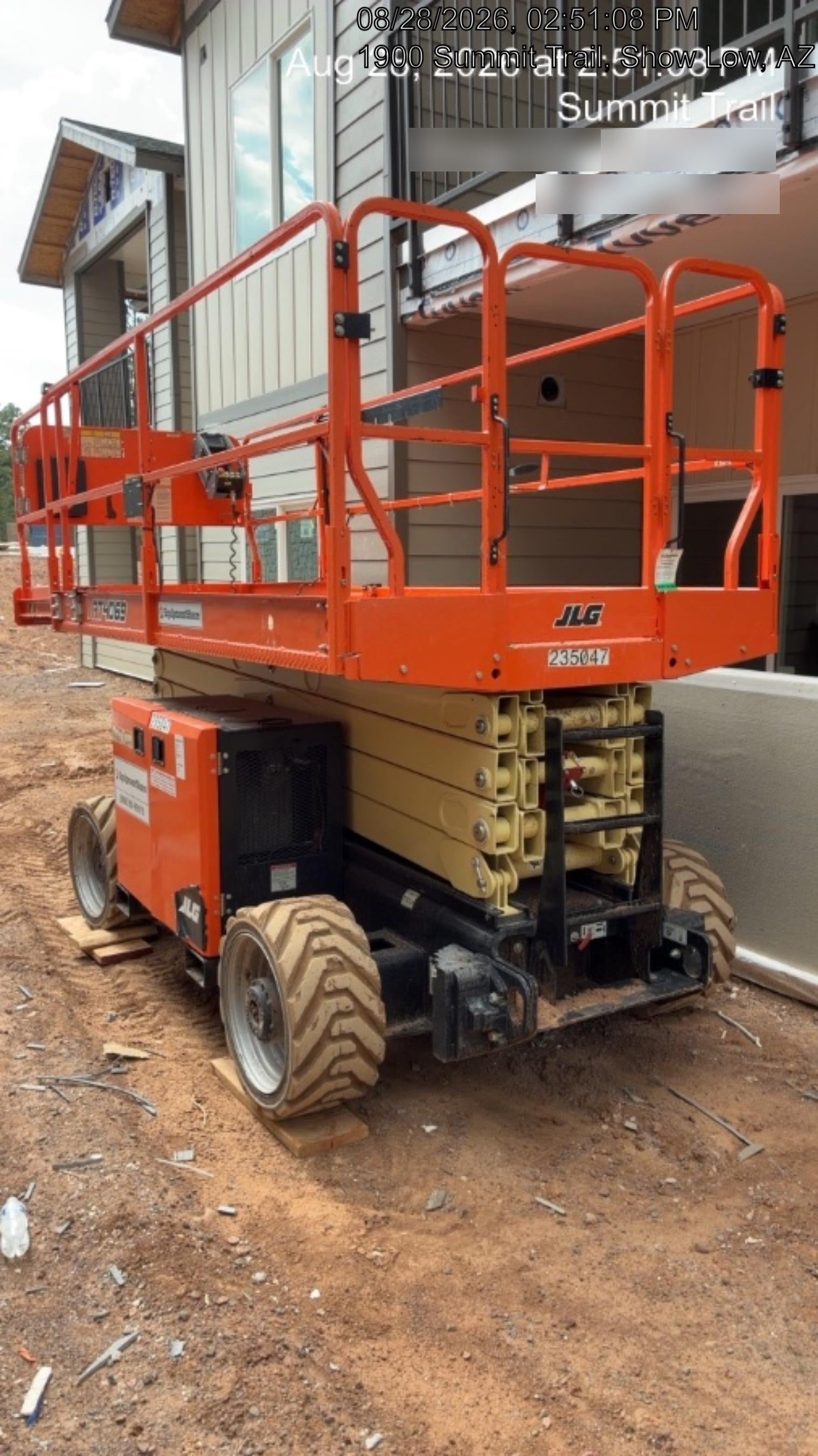 2022 JLG RT4069