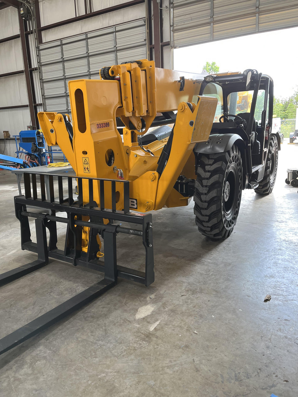 2023 JCB 510-56