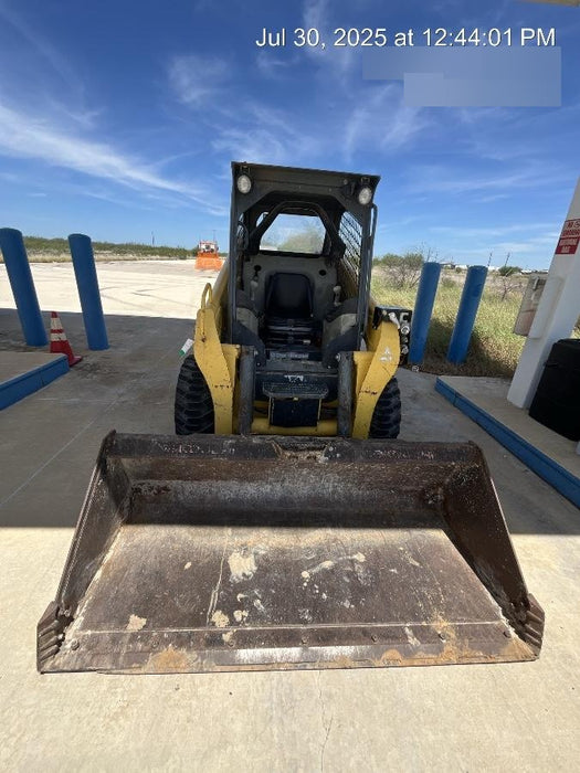 2018 Wacker Neuson SW24 SW24 8k Wheeled Skid Loader Canopy , ISO , Bucket Leveling, 75" Bucket LP w/ Teeth