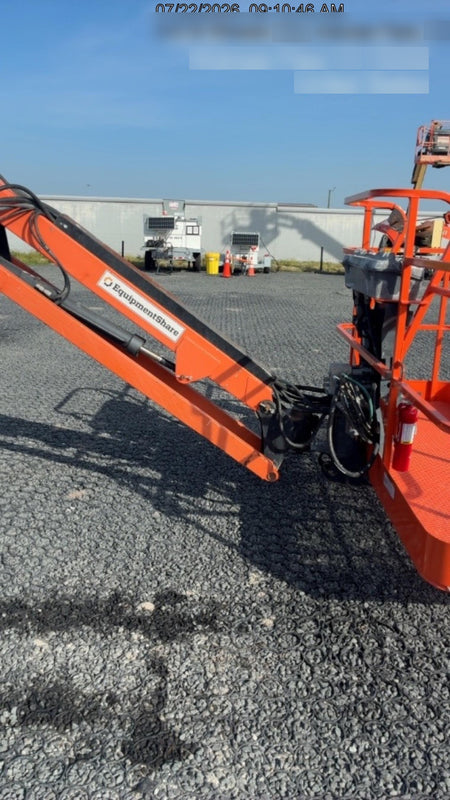 2019 JLG 660SJ