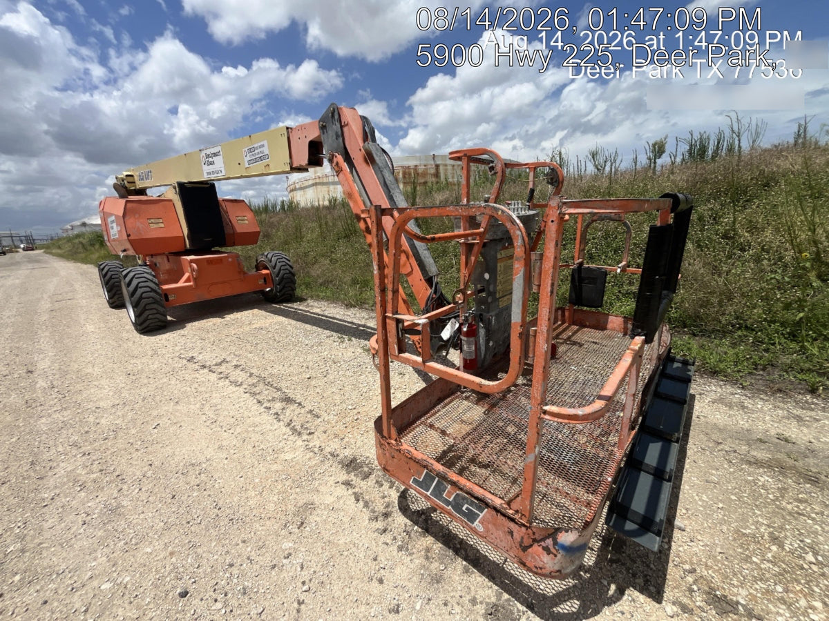 2020 JLG 800AJ