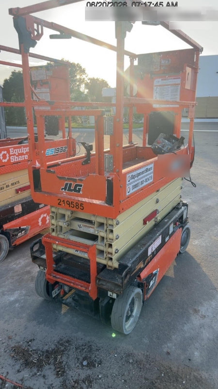 2022 JLG ES1932