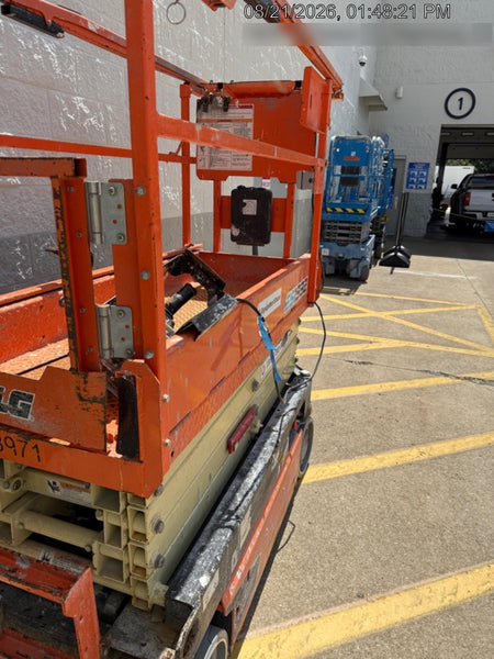 2022 JLG ES1932