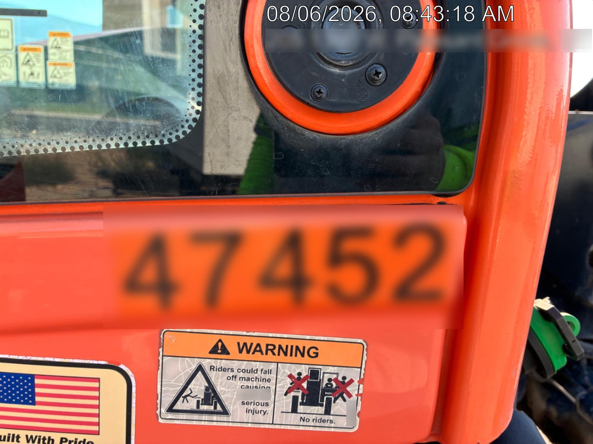 2017 JLG 742