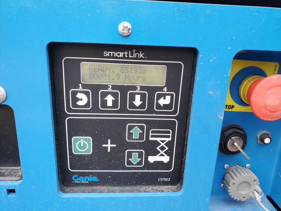 2019 Genie GS-1930 Fixed rails with chain Entry