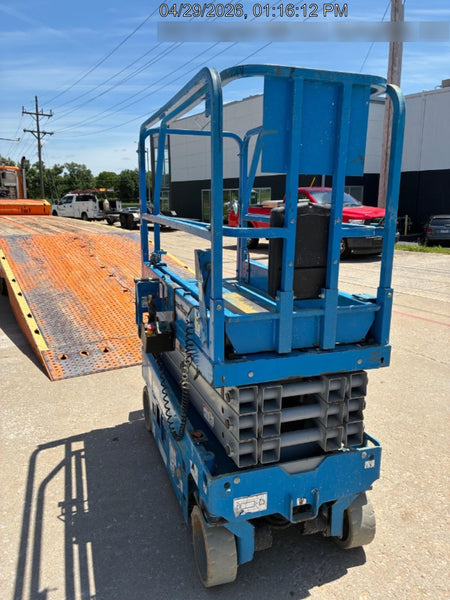 2019 Genie GS-1930 Fixed Rails with Chain Entry