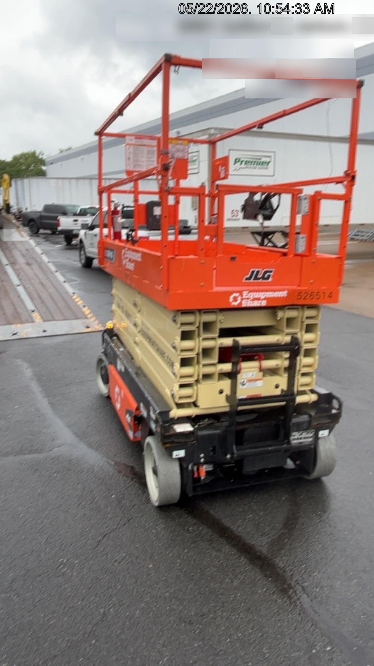 2025 JLG ES3246