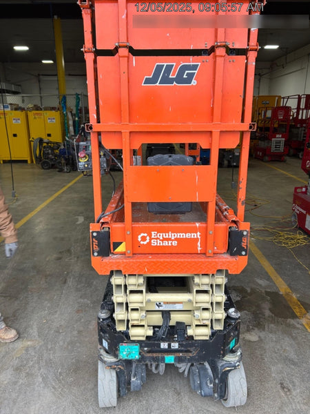 2022 JLG ES1932