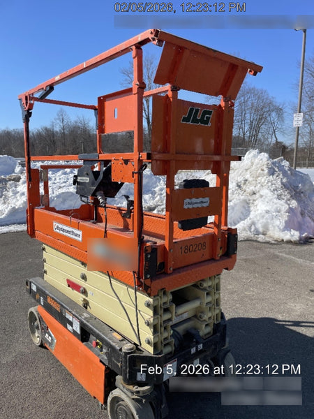 2021 JLG ES1932