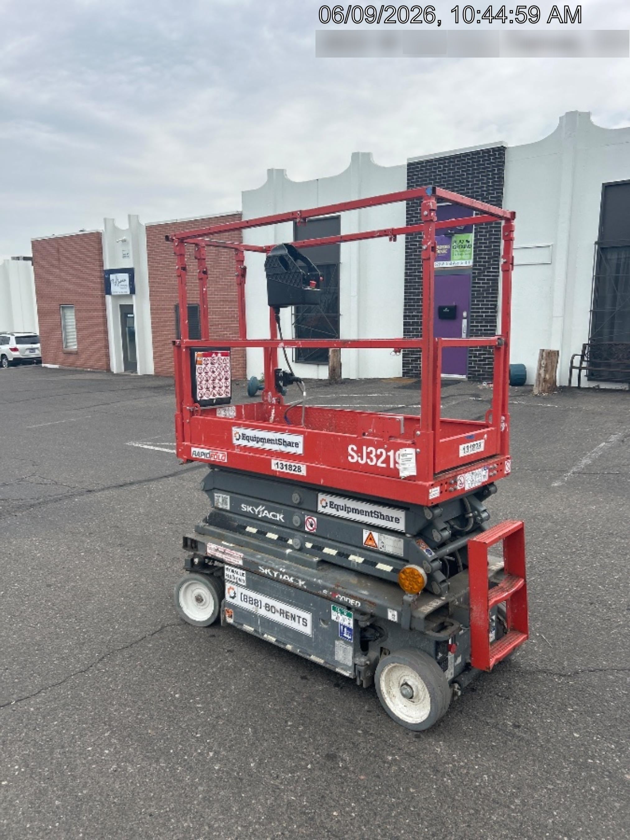 2021 SKYJACK SJ3219