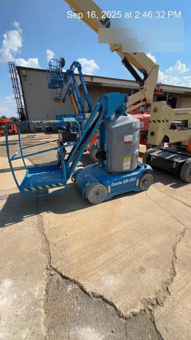 2020 GENIE GR-26J