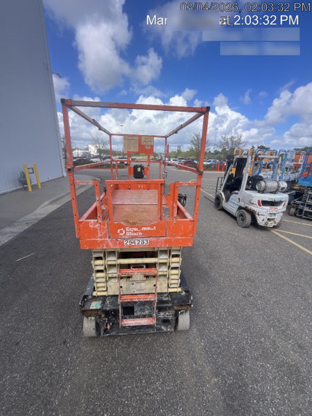 2022 JLG ES3246