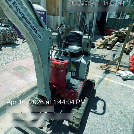 2022 TAKEUCHI TB210R