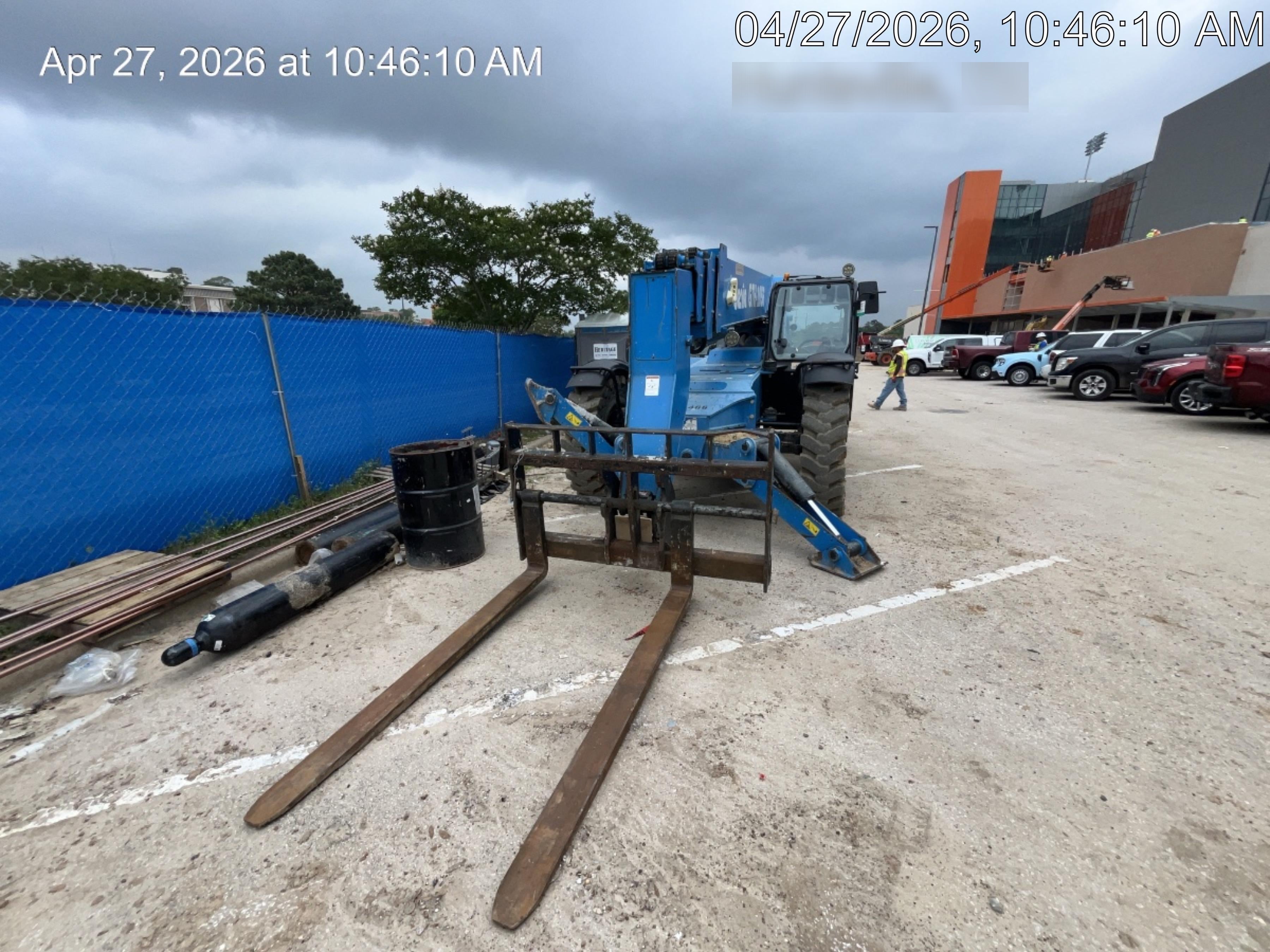 2018 Genie GTH-1056 Genie GTH-1056 w/Enclosed Cab w/HVAC, Work Lights, Solid Tires, Beacon, 60" Carriage and Forks