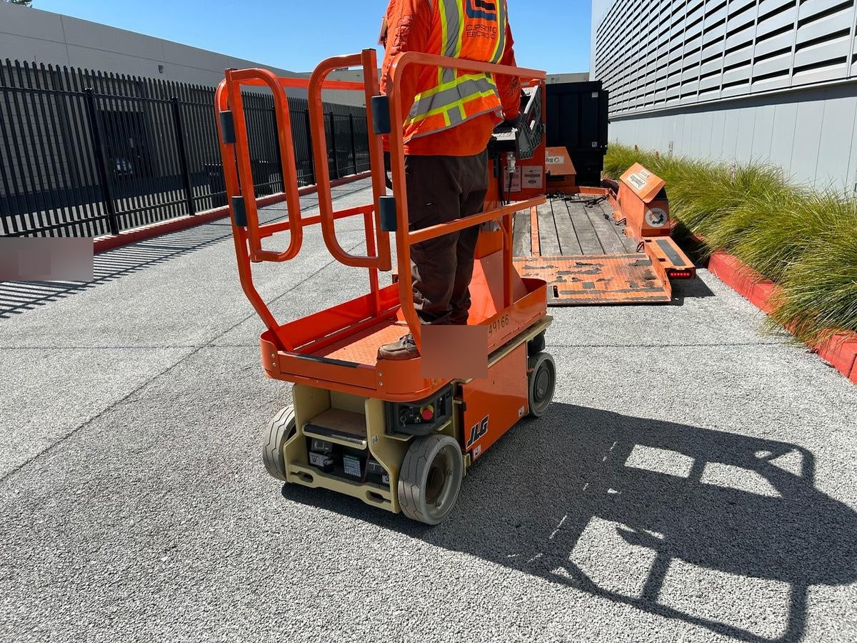 2024 JLG 1230ES