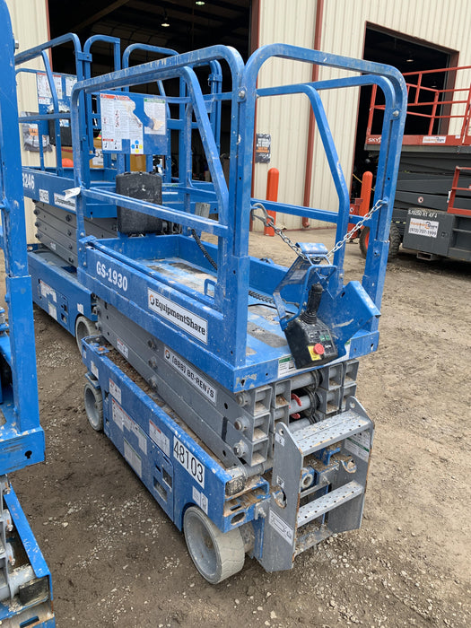 2019 Genie GS-1930 Fixed Rails with Chain Entry