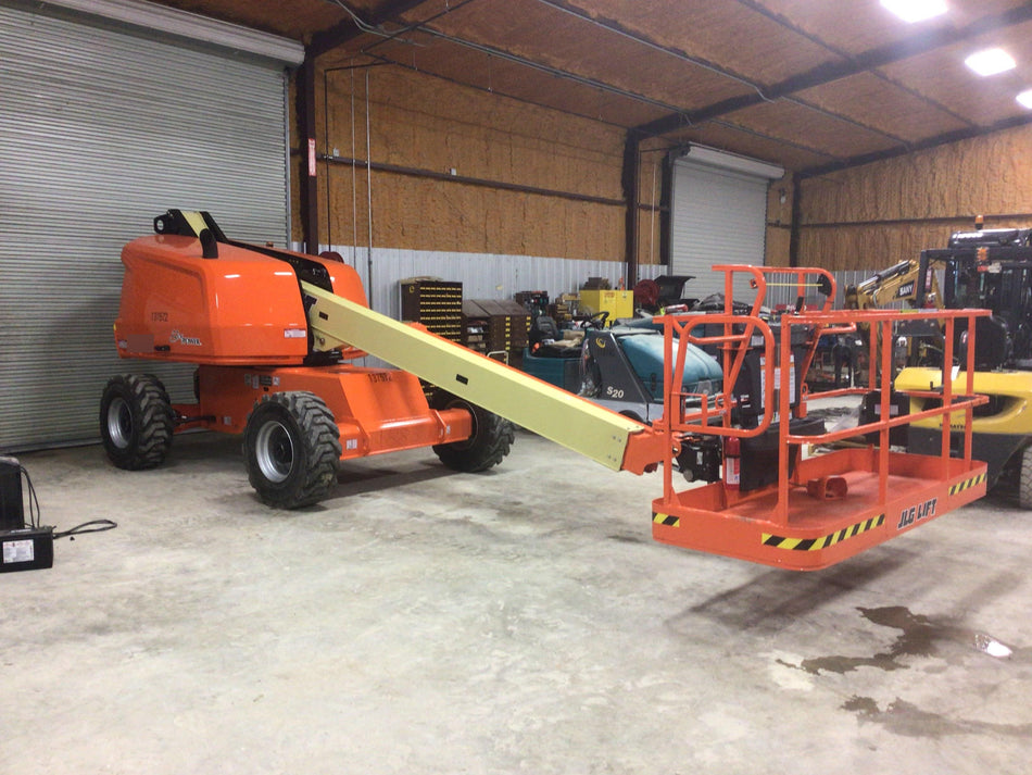 2021 JLG 400S