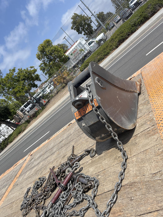 2024 STEEL UNLIMITED 12" Bucket, Mini Excavator. Steel Unlimited