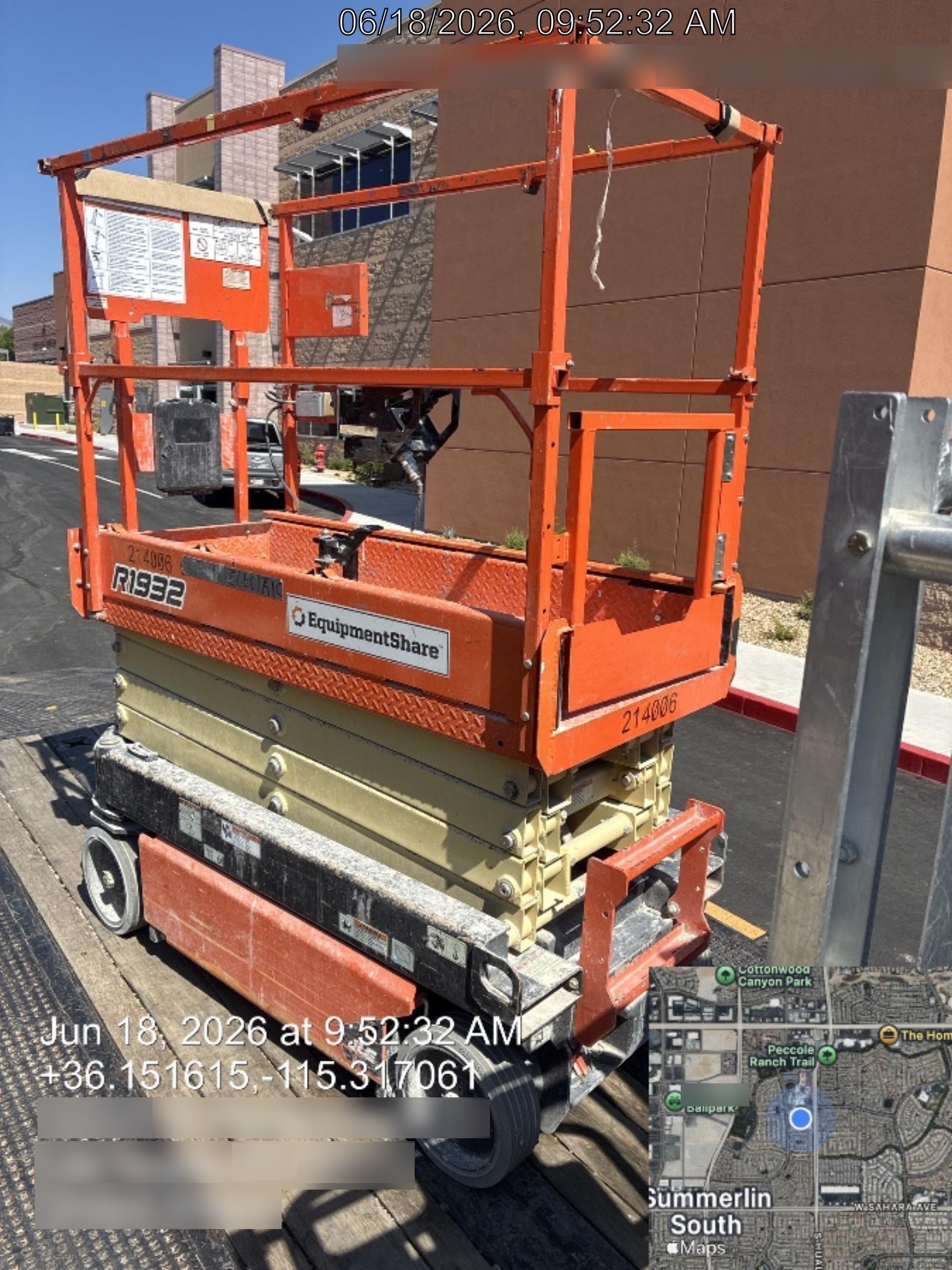 2022 JLG R1932