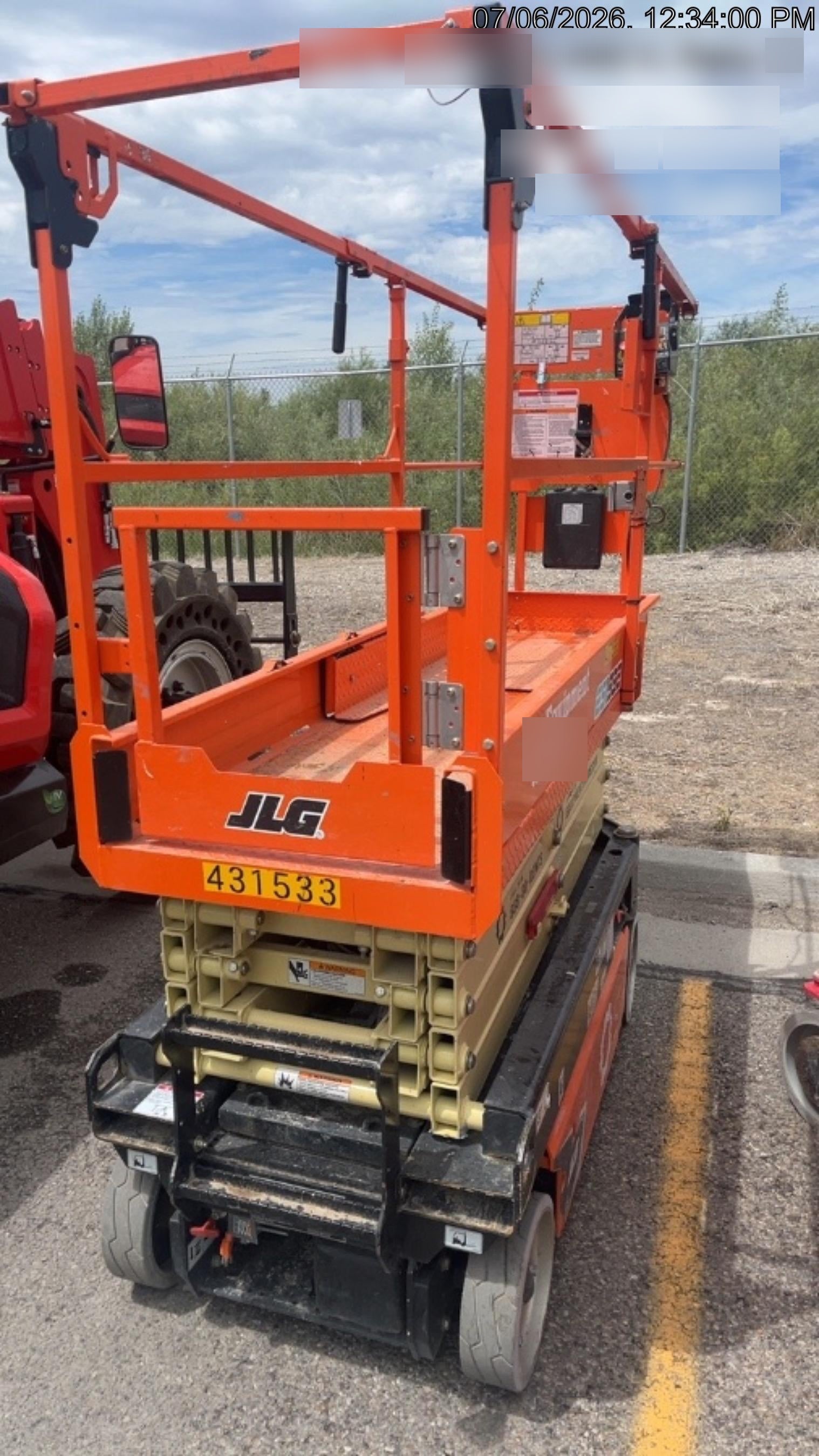 2024 JLG ES1932