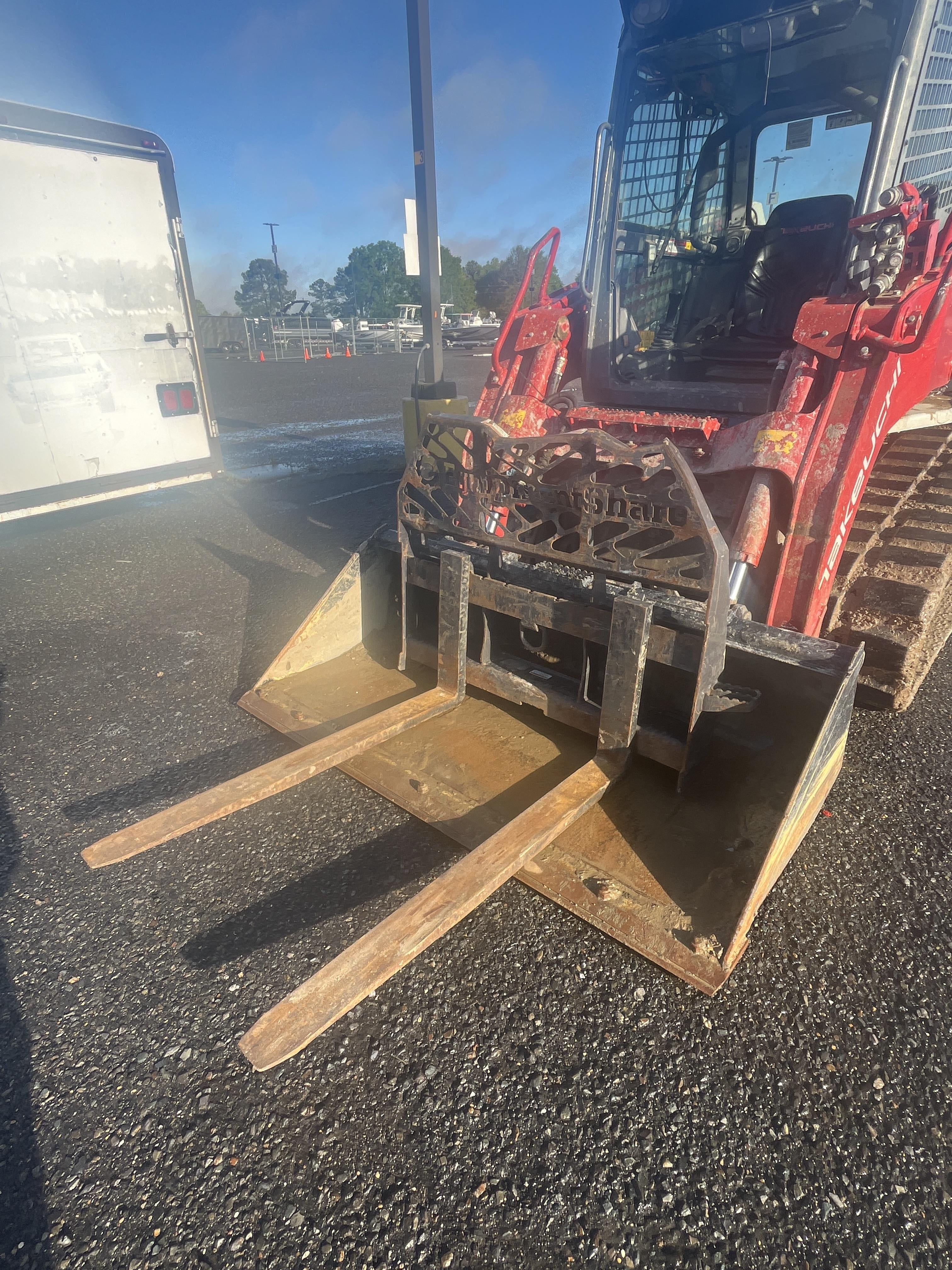 2021 PALADIN 48" Pallet Forks - Paladin