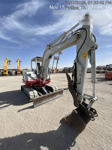 2023 TAKEUCHI TB250-2R
