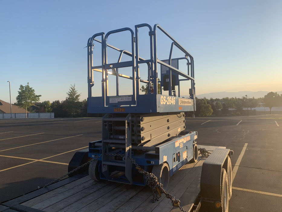 2019 Genie GS-2646 folding rails with full height swing gate