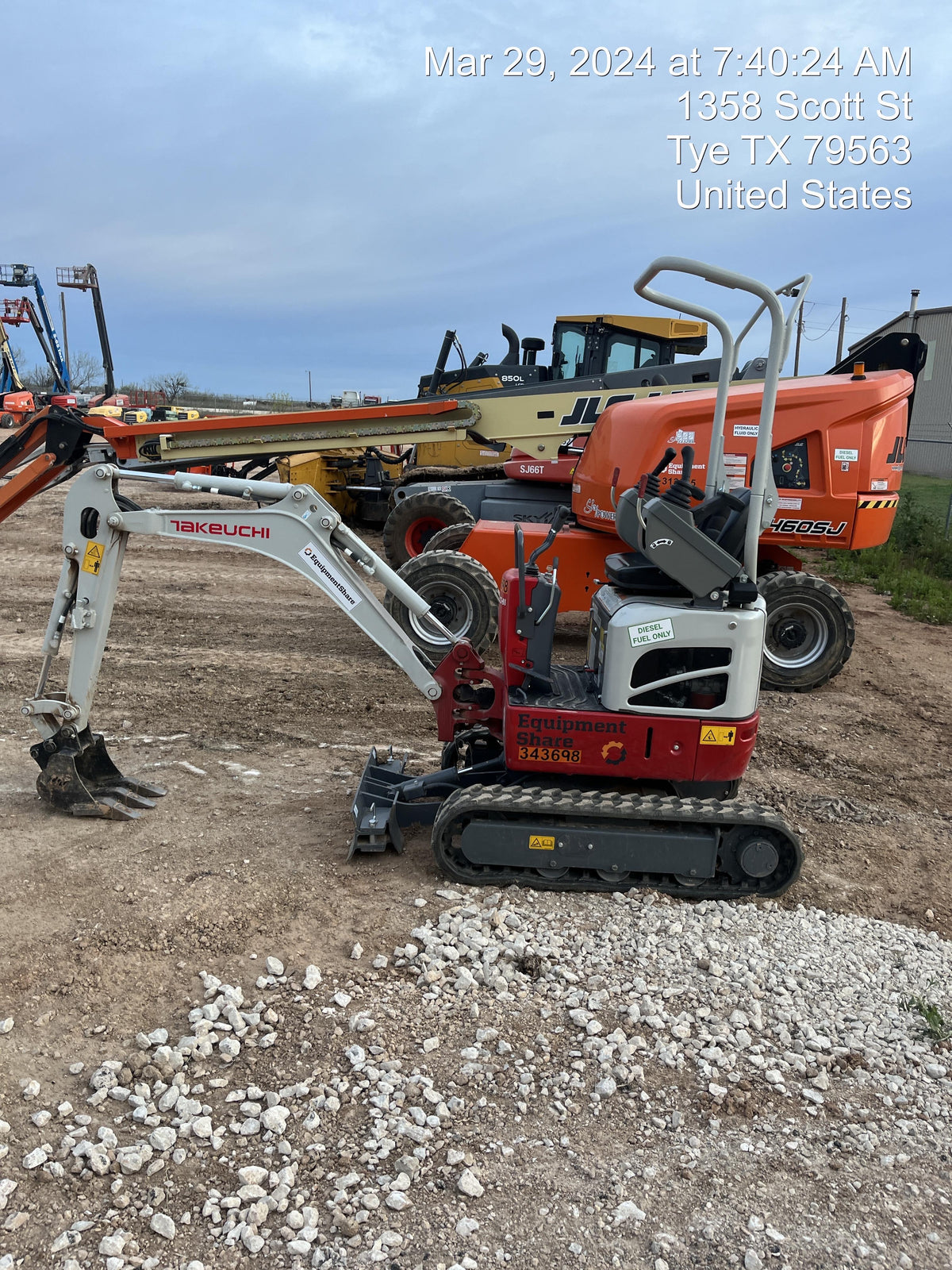 2023 TAKEUCHI TB210R