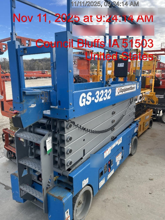 2020 Genie GS-3232 Standard, Folding half height swing gate, 800W Inverter