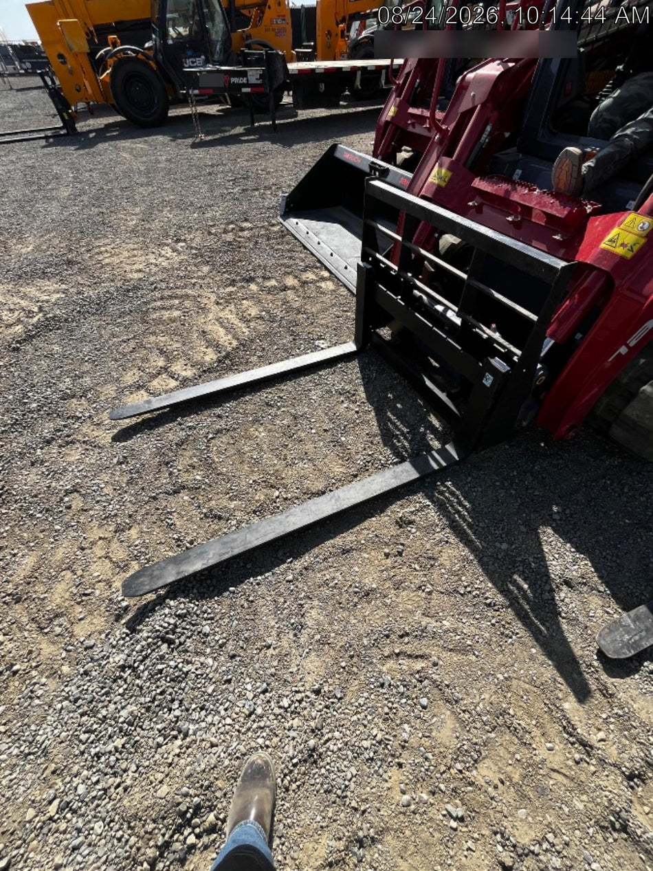 2026 ARROW MATERIAL HANDLING 72" Pallet Forks - Arrow