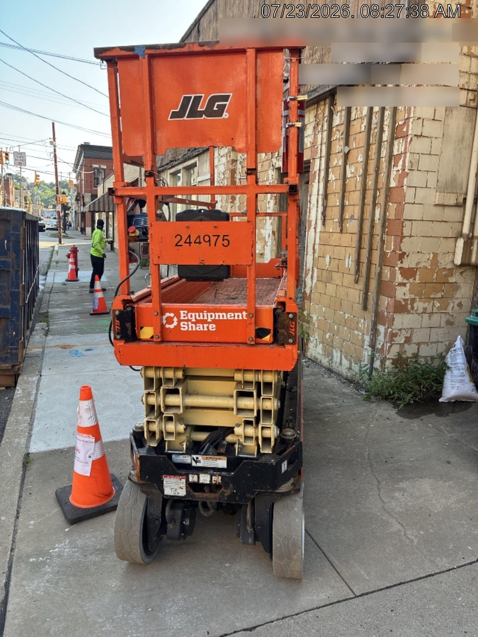 2022 JLG ES2632